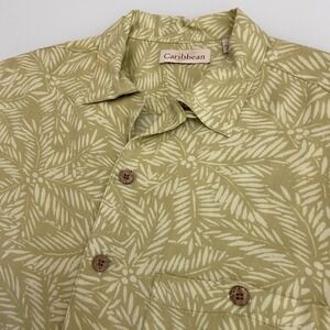 Caribbean Men's‎ Green Palm Leaf Print Button Up Camp Shirt Size M FLAW